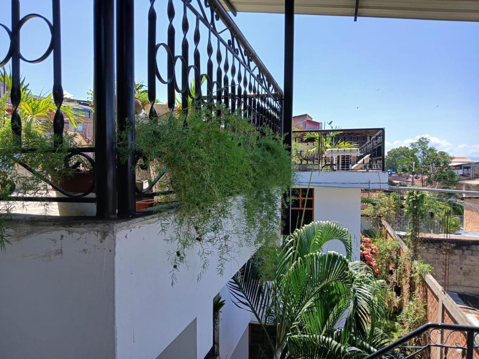 Alojamiento Familiar Custodia Tarapoto Bagian luar foto