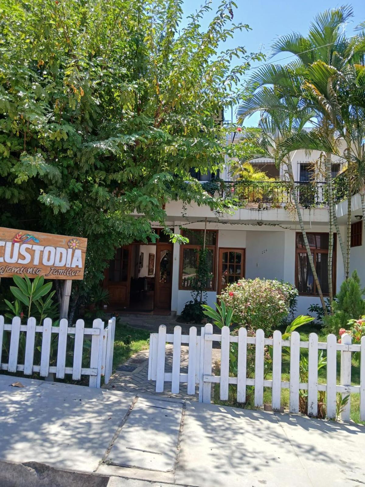 Alojamiento Familiar Custodia Tarapoto Bagian luar foto