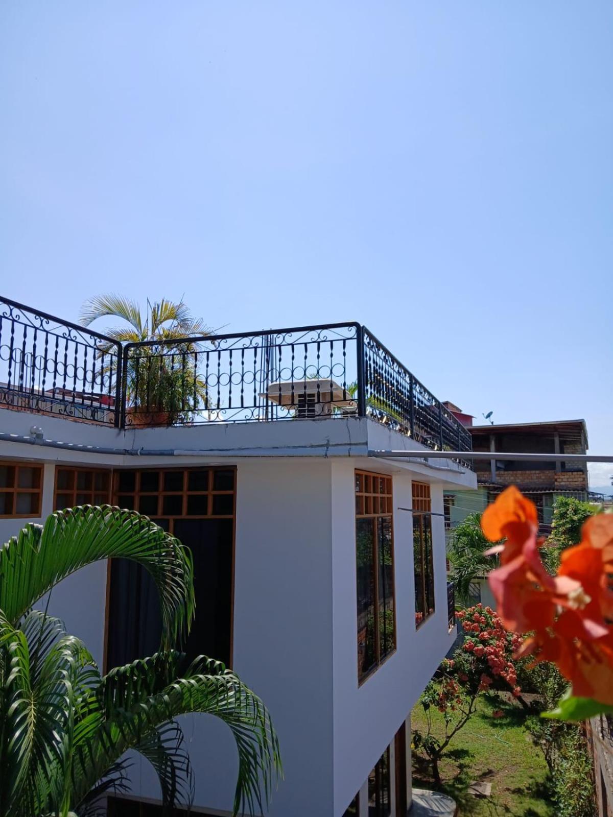 Alojamiento Familiar Custodia Tarapoto Bagian luar foto